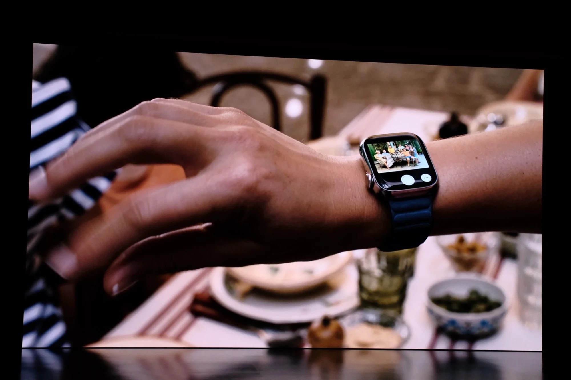 OLD DESIGN, BUT NEW SENSORS: APPLE WATCH 9 INTRODUCED