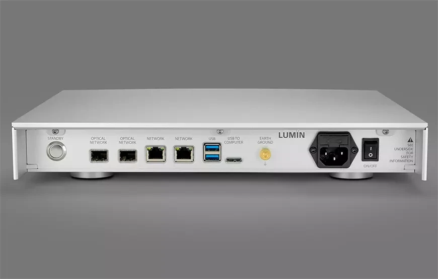LUMIN L2 – music server with built-in network switch