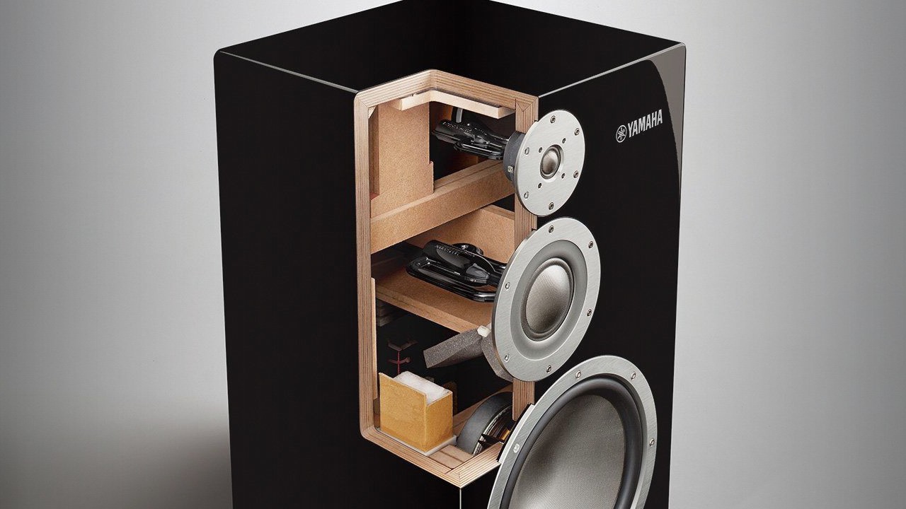 Yamaha NS-777